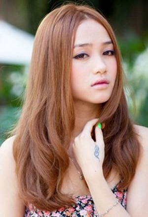 ทรงผมดัดยาว-เสริมเสน่ห์น่ารักๆ-1